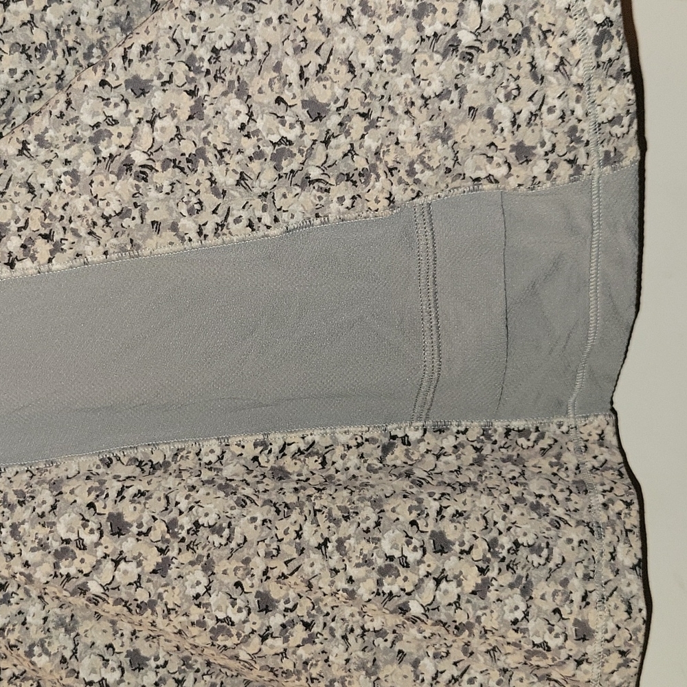 Lululemon Tank - Picture 8 of 9